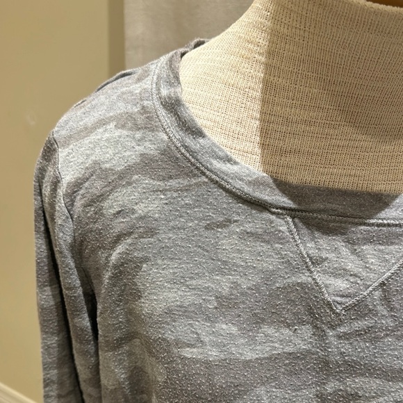 Camouflage Sweatshirt - Picture 2 of 4